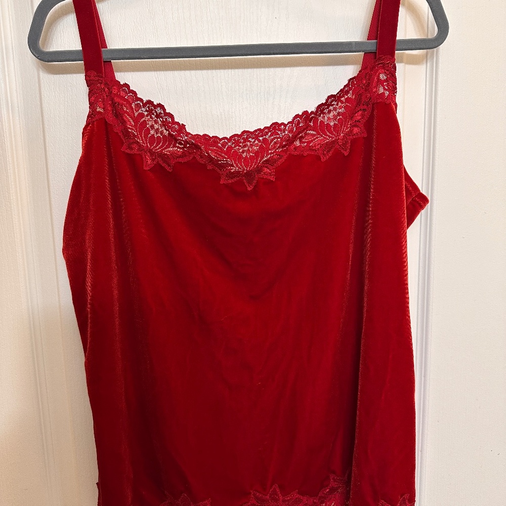 Coldwater Creek Red Velvet Lace Camisole – Size Large, Like New Without Tags